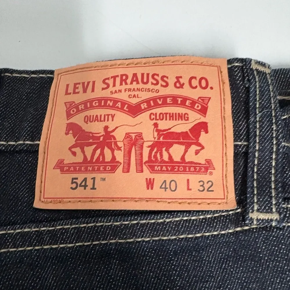 NWOT Levi Strauss 541 Athletic Taper Jeans Dark Wash 40X32